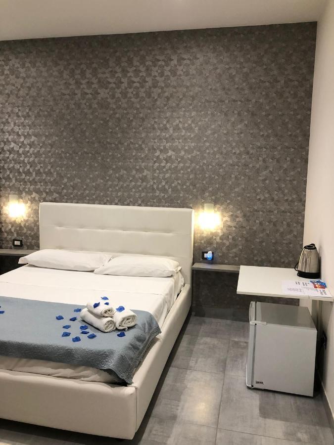 نابولي Brighter'S Room المظهر الخارجي الصورة