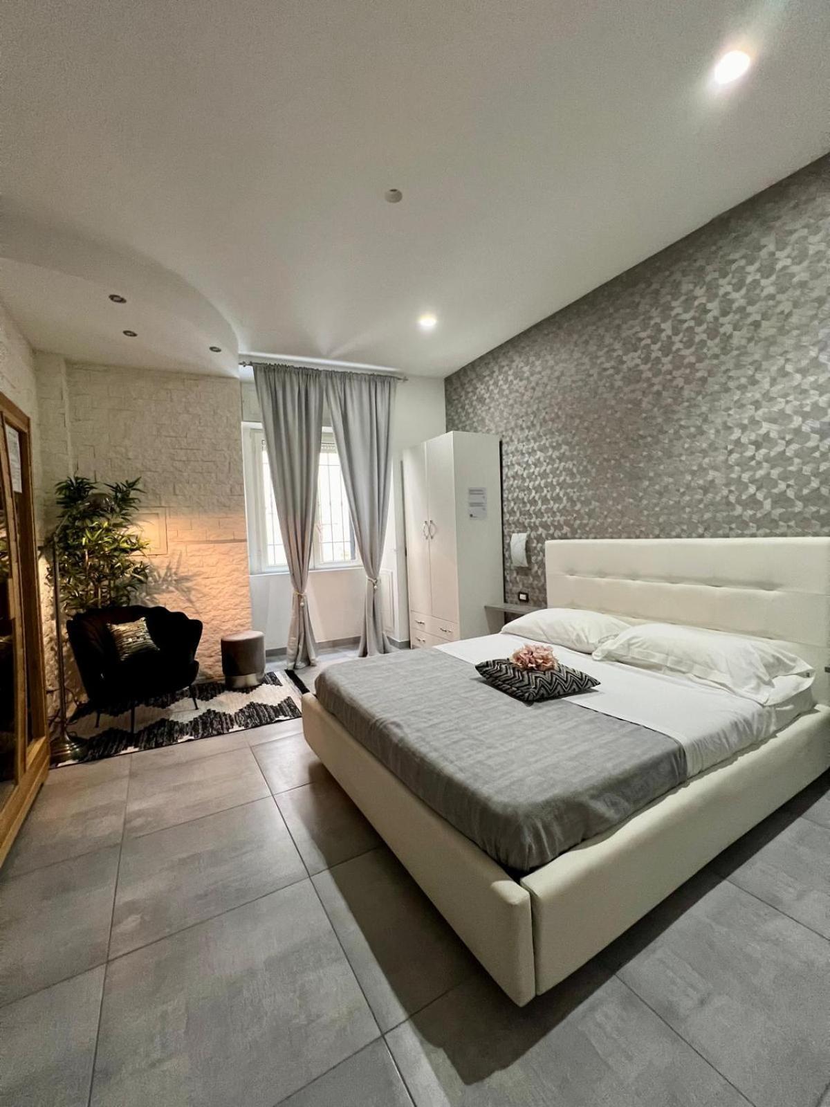 نابولي Brighter'S Room المظهر الخارجي الصورة